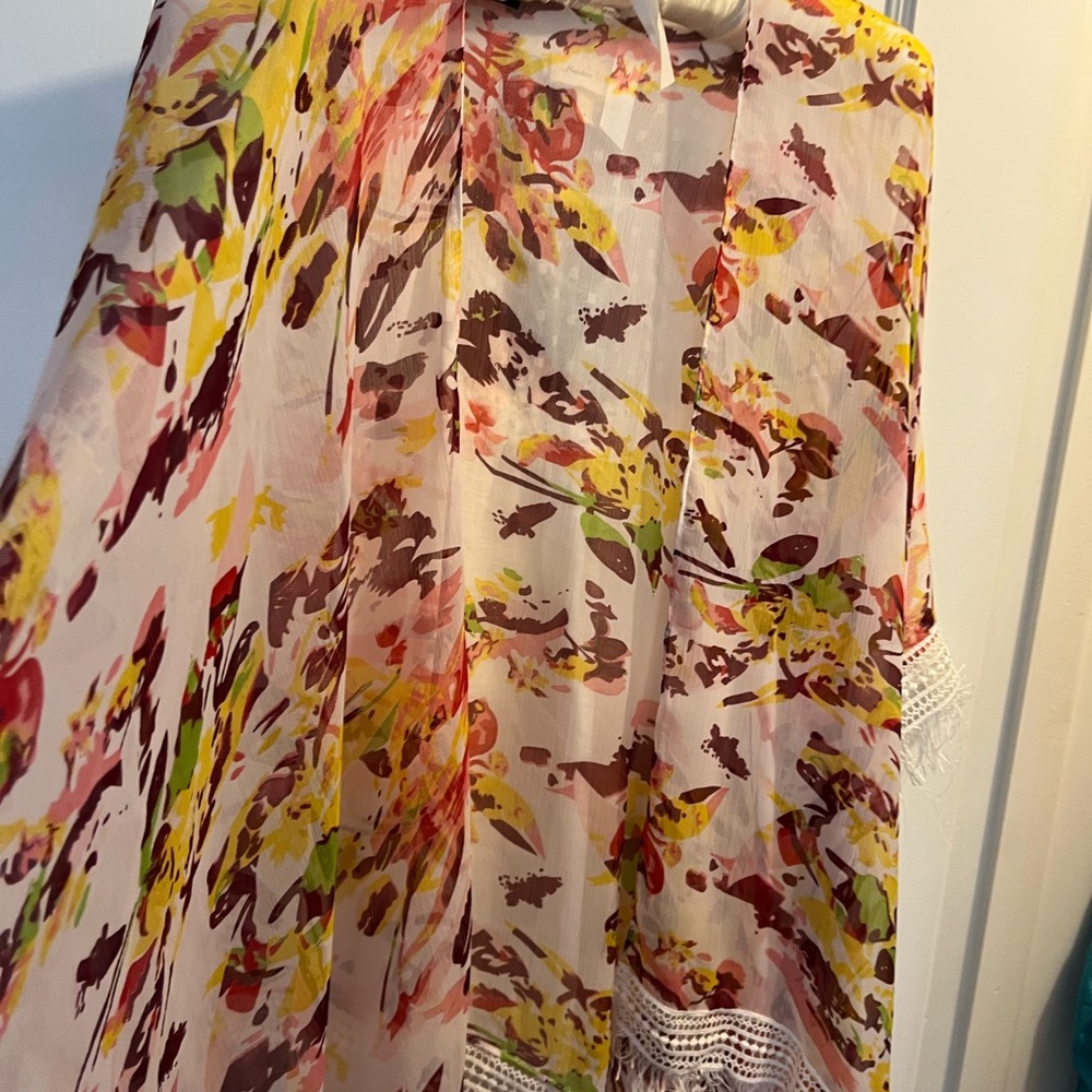 Floral  Kimono with Lace Trim